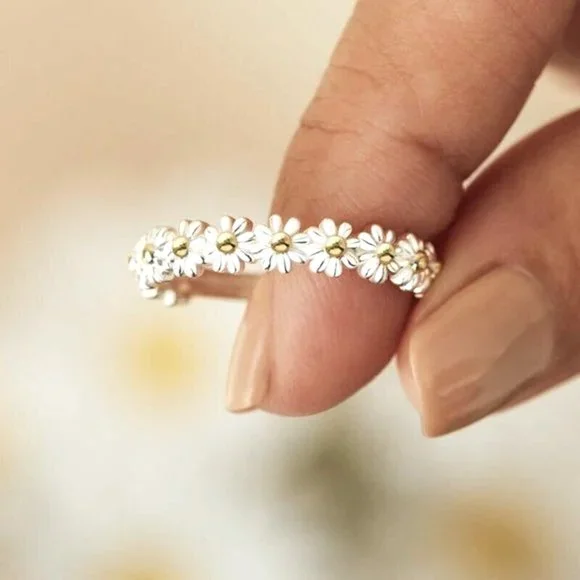 New Beautiful 925 Silver Daisy Band Ring