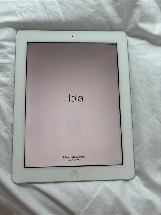 Apple iPad White Front Tablet