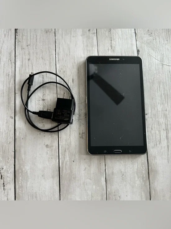 PREOWNED SAMSUNG GALAXY TAB 4 BY ANDROID TABLET BLACK SILVER