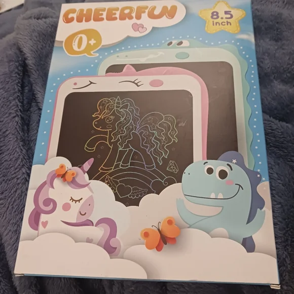 NWT! CHEERFUN 8.5