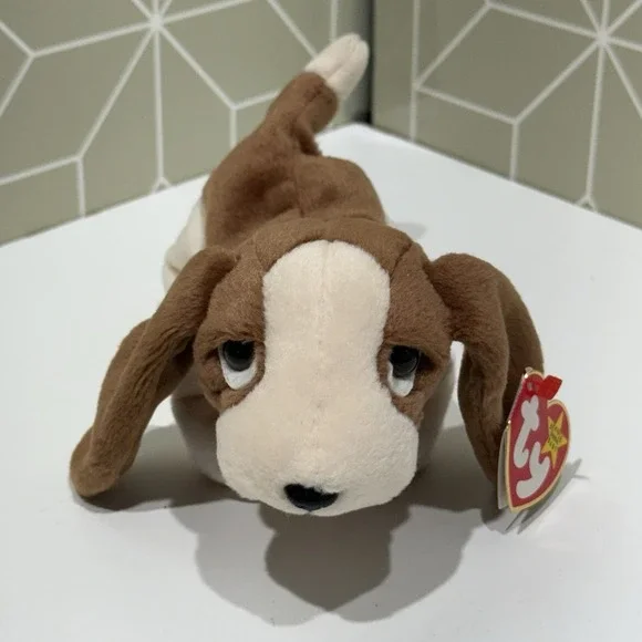 RARE RETIRED 1997 TY BEANIE BABY TRACKER THE DOG WITH PE PELLETS‎