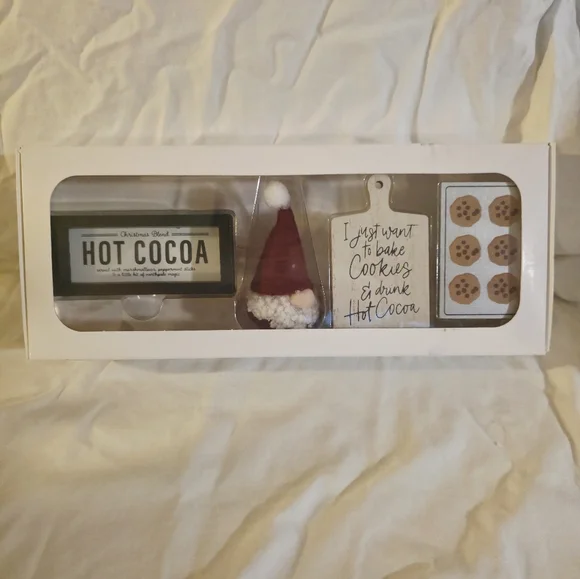 Target Bullseye Playground Tiered Tray Decor Nib