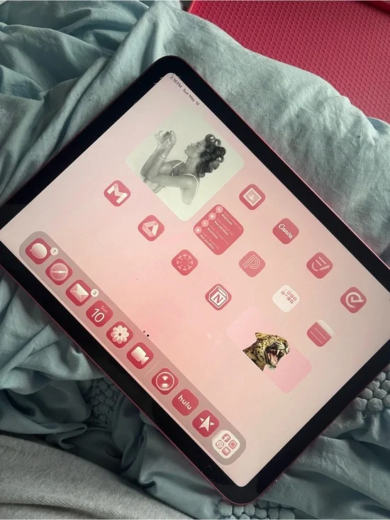 Pink iPad A16 2025 128gb WiFi