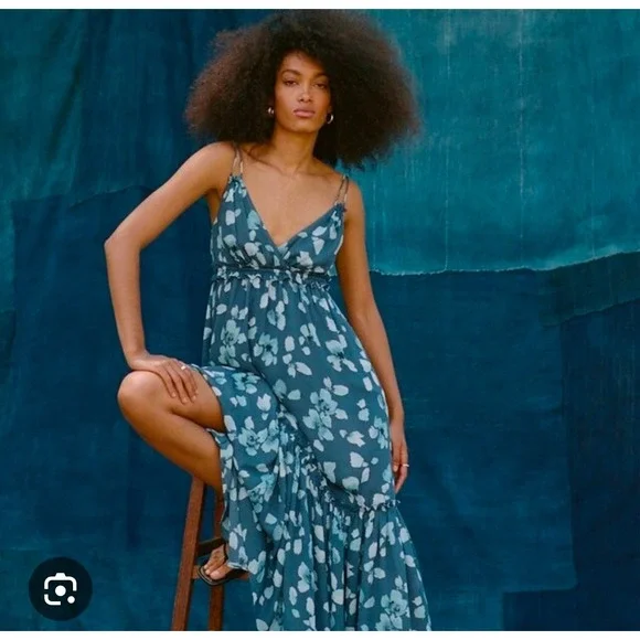 Abercrombie & Fitch Blue Floral Petal V-Neck Tiered Maxi Dress Large L