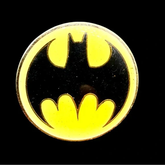 Vintage 1988 DC Comics Batman Logo Pin
