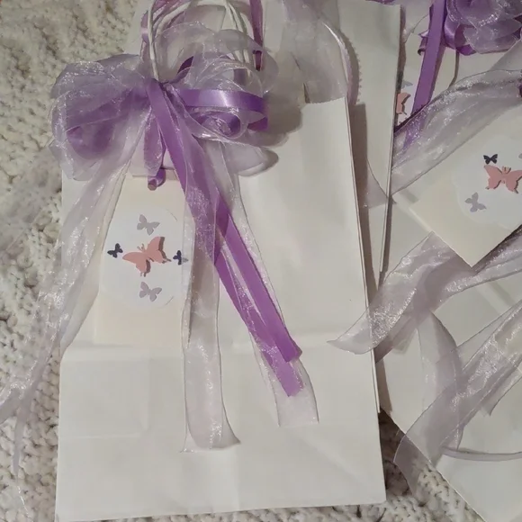 12 White Gift Bag with Handmade Tags