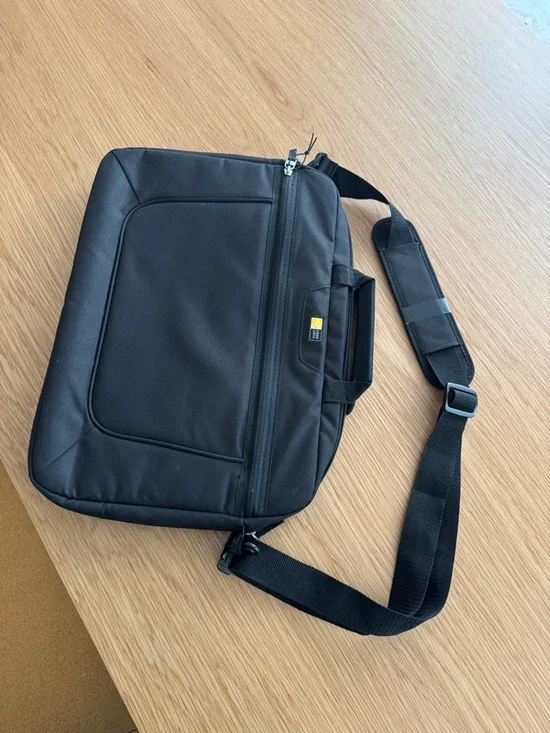 6/3 Logitech Black Laptop Briefcase Bag
