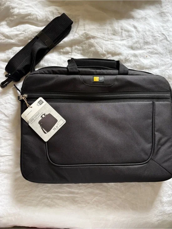Case Logic Black 15.6
