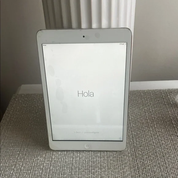 Apple Tablet - Silver