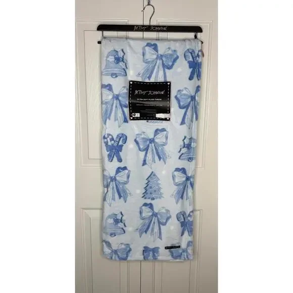 Betsey Johnson Ultra Soft Plush Throw Blanket Blue Christmas Bows Candy Canes