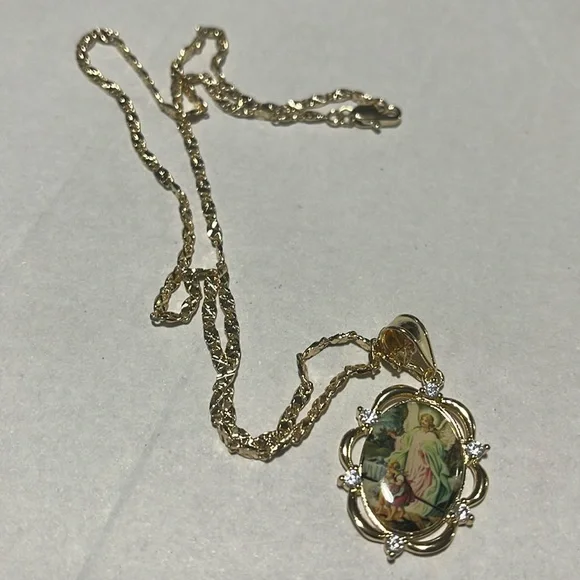 NWOT Guardian Angel Necklace