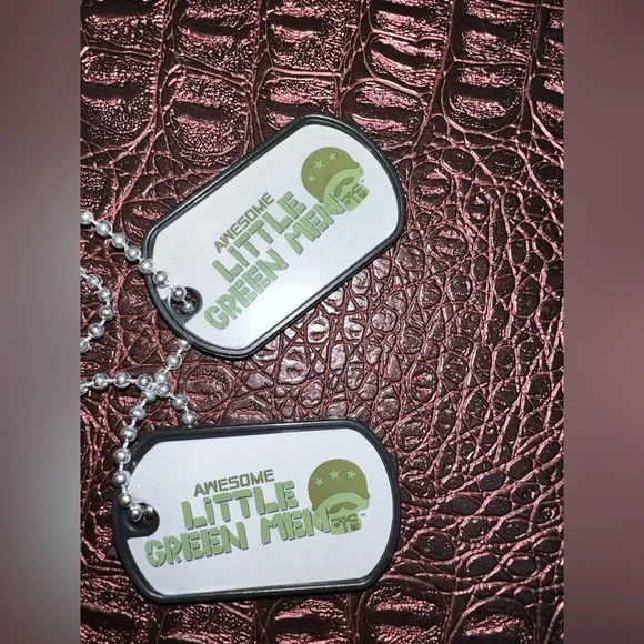 Awesome little green men dog tags dogtag necklace NWOT