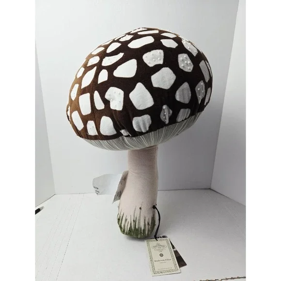 John‎ Derian Target throw decorative pillow mushroom