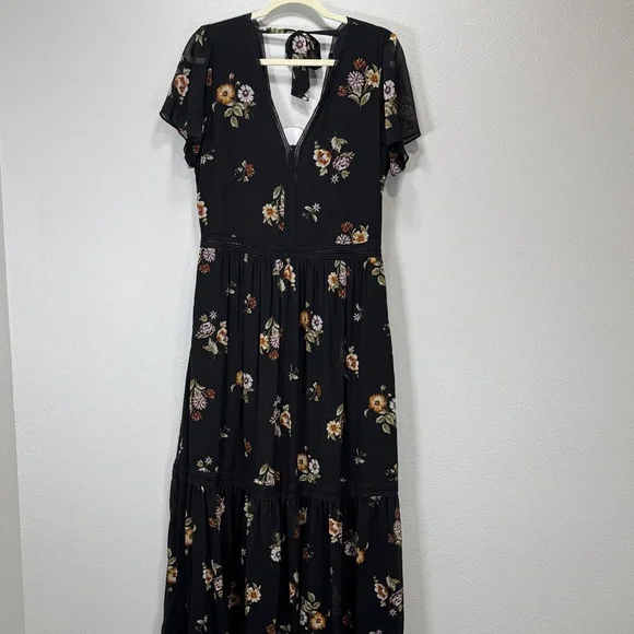 Abercrombie & Fitch Black Floral Maxi‎ Dress short sleeve v neck cutout peekaboo