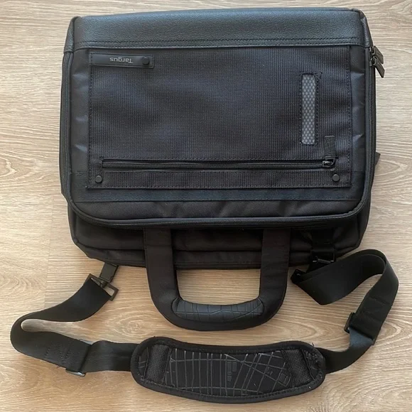 Targus laptop case / shoulder-strap bag