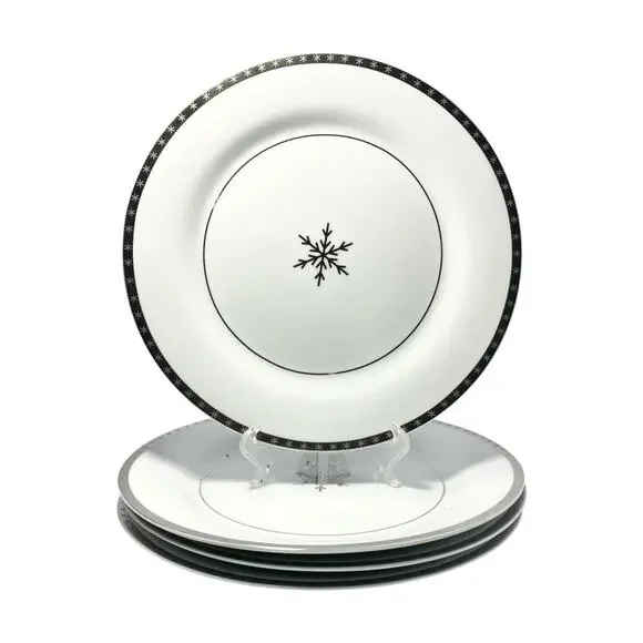 Target “Arctic Solstice Snowflake” Set of 4 Porcelain Dinner Plates 10 3/4”