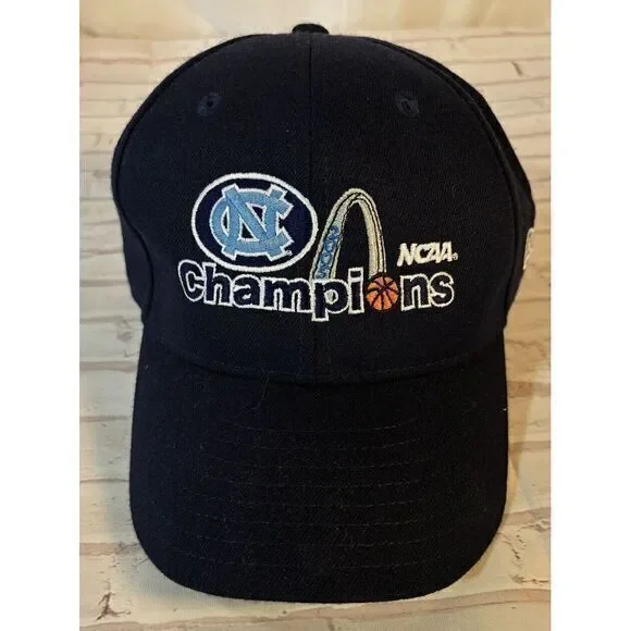 NORTH CAROLINA TARHEELS HAT NEW ERA 9FIFTY‎ 2005 NCAA Champions BASKETBALL