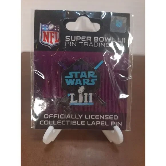 NEW NFL Superbowl LII MN Star Wars Lapel Pin Patriots‎ vs. Eagles