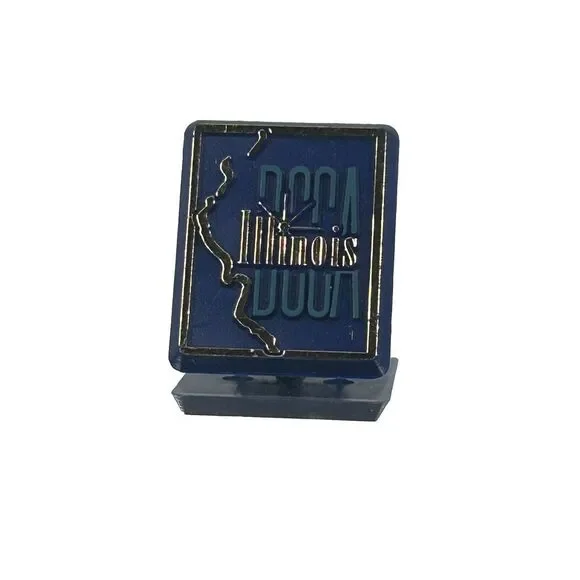 Vintage Illinois DECA Pin Plastic Education School Club Organization‎ Hat Lapel