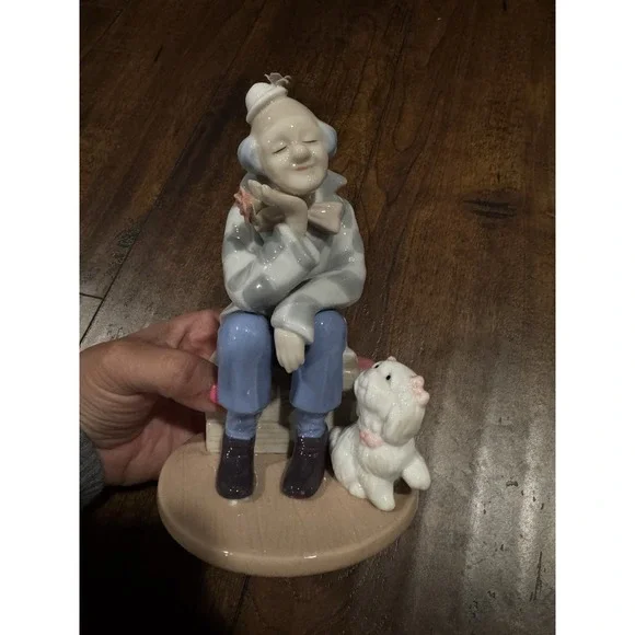 Clown & Poodle Bichon Dog Porcelain Figurine PS Design 2002 Flower‎ Blue Vintage