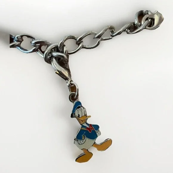 Disney Vintage Donald‎ Duck Enamel Charm Clasp