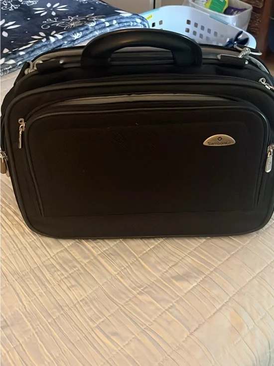Samsonite Black Laptop Briefcase with Silver Accents
