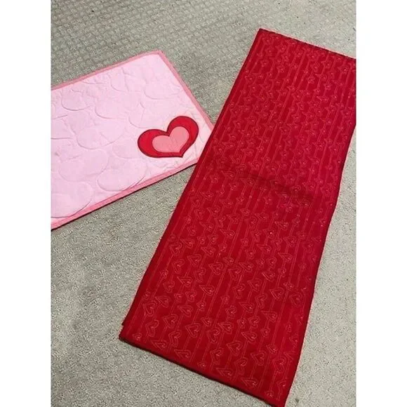 Target Valentines Decor Table Runner and Placemats Lot