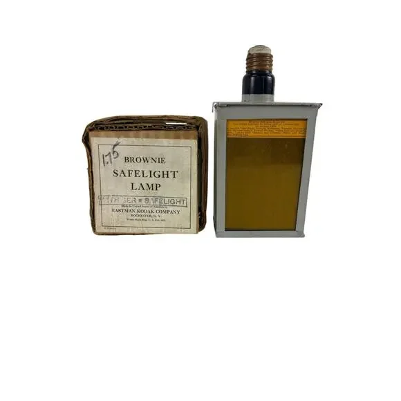 Vintage Kodak Brownie Safelight Lamp Model C Darkroom Light Original Box Works