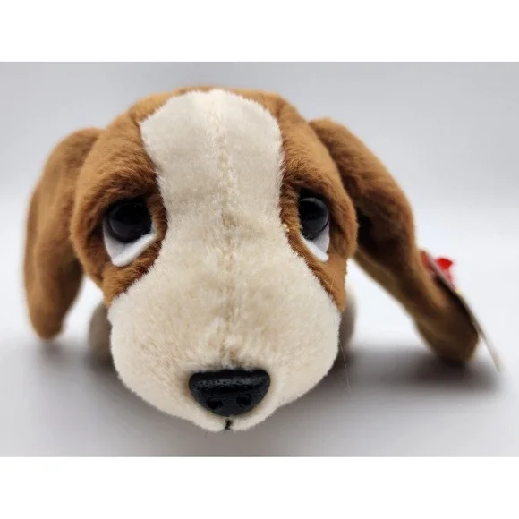 Ty Beanie Baby Tracker‎ the Dog DOB June 5, 1997 SO CUTE