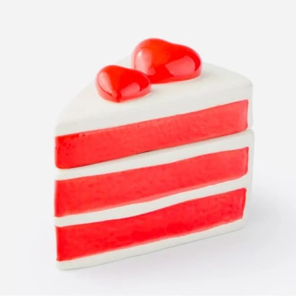 Target Bullseye Playground Valentine’s Day Ceramic Red & White Cake Trinket Box