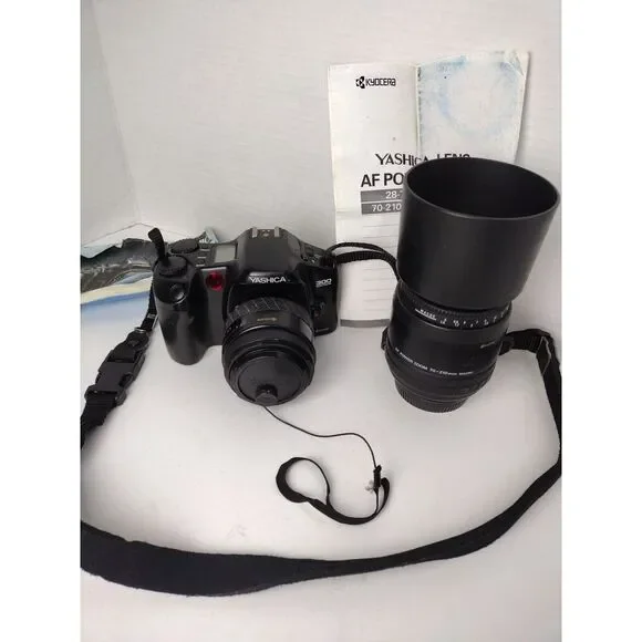 Yashica 300 Auto‎ Focus Kyocera 35MM SLR FILM camera 28-70MM Lens *Untested*
