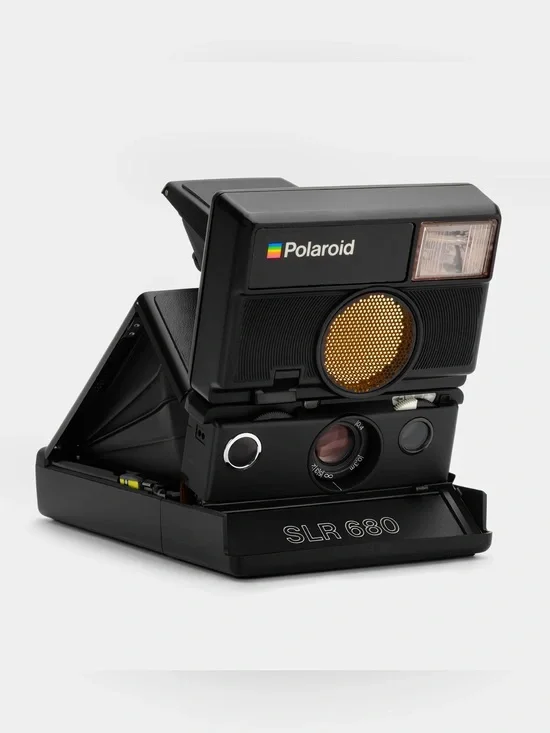 Polaroid • SLR 680