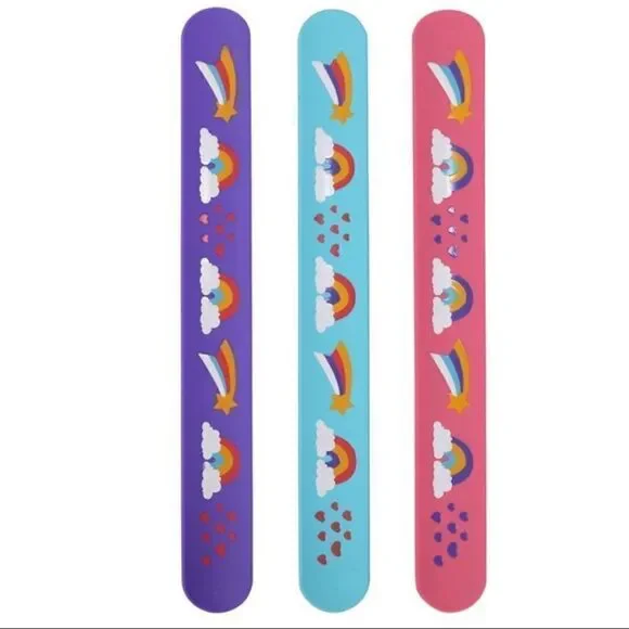 Y2K Rainbow Shooting Stars and Heart Snap Bracelets.