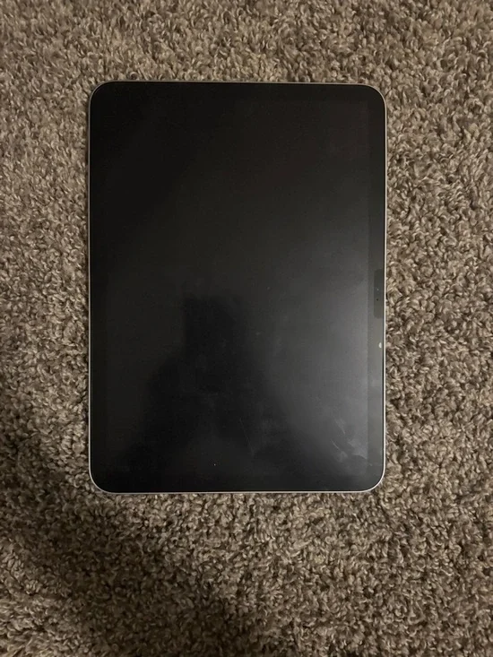 Silver iPad 10 generation (please read description)
