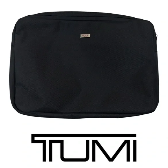 Tumi Classic Black Laptop Cover