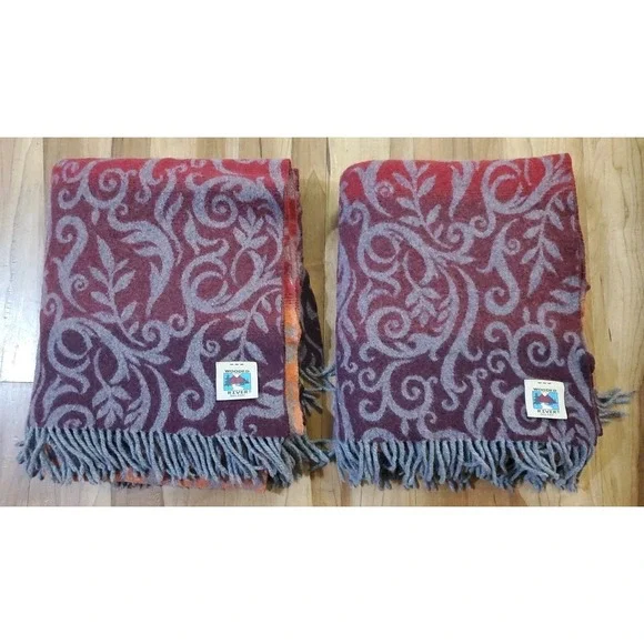 2 Wooded River Renaissance Swirl Throw Blanket 56