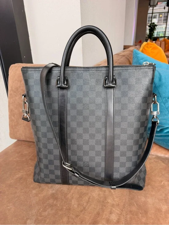 Louis Vuitton Men's Damier Graphite Anton Tote Detachable leather strap