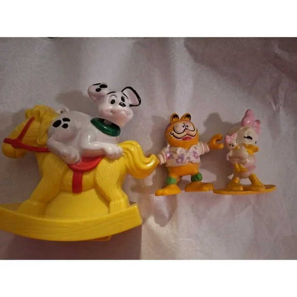 Daisy Duck Vintage 1991 By Disney Sponsored By Kelloggs‎ /Garfield/Disney Puppy