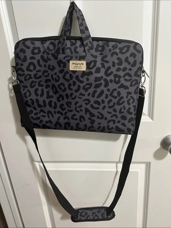 Leopard Print Laptop Bag in Gray