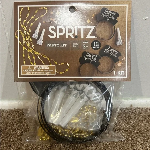 Spritz New Years Eve Black and Gold Party Hat Set NIP