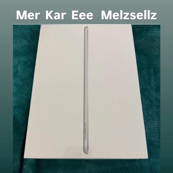 Apple Ipad in Sleek Silver NEW SEALED !!!