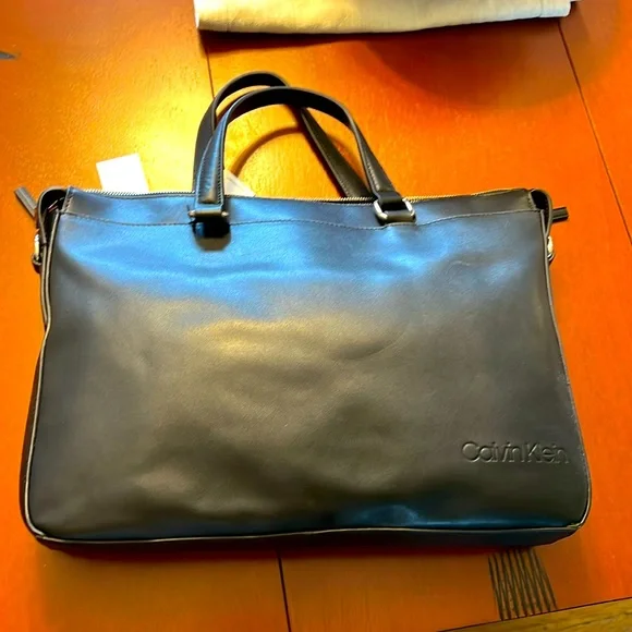 Calvin Klein Genuine Leather Laptop Bag NWT Fits 13