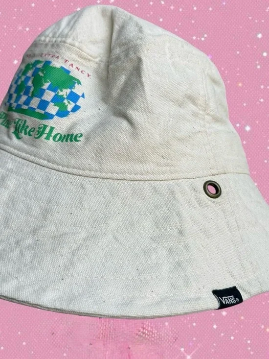 Vans Cream Canvas Bucket Hat with Green & Blue Graphic