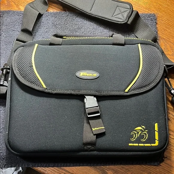 Targus Black and Yellow Laptop Bag with Durable Design