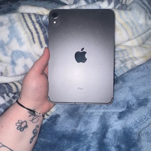 Apple Tablet - Sleek Gray Finish