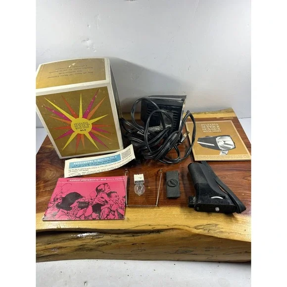 Vintage Sylvania Super 8 Sun Gun Movie Light SG-8 Box,‎ Handle & Manual Untested