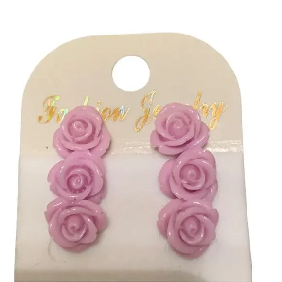 🌼🌼Miniature rose earrings girls  NWOT🌼🌼