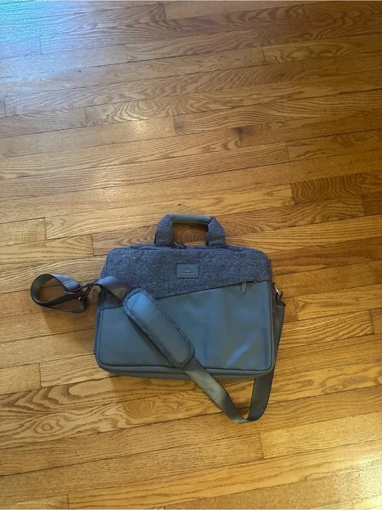 Rivacase Laptop Bag