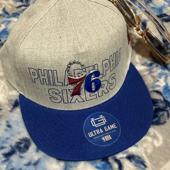 Philadelphia 76ers Snapback Cap - Gray & Royal Blue