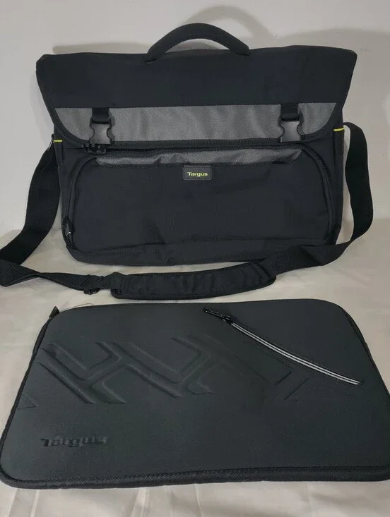 Like New Targus City Gear Hybrid Messenger TCG270 + Targus Trax Sleeve TSS677US